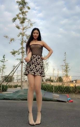 惊！15岁少女竟偷偷在线观看免费电视剧？这些热门剧集你知道几部！